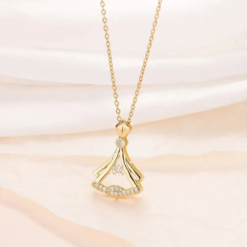 Elegant Rhinestone Pendant Necklace 😍 قلادة أنيقة بقلادة متدلية مرصعة بأحجار الراين 😍